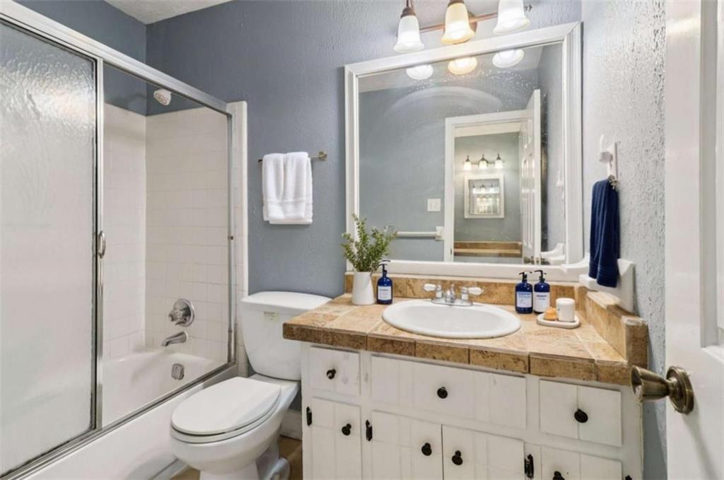 112 Rivercrest Drive