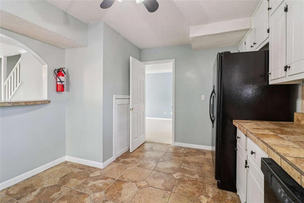 112 Rivercrest Drive