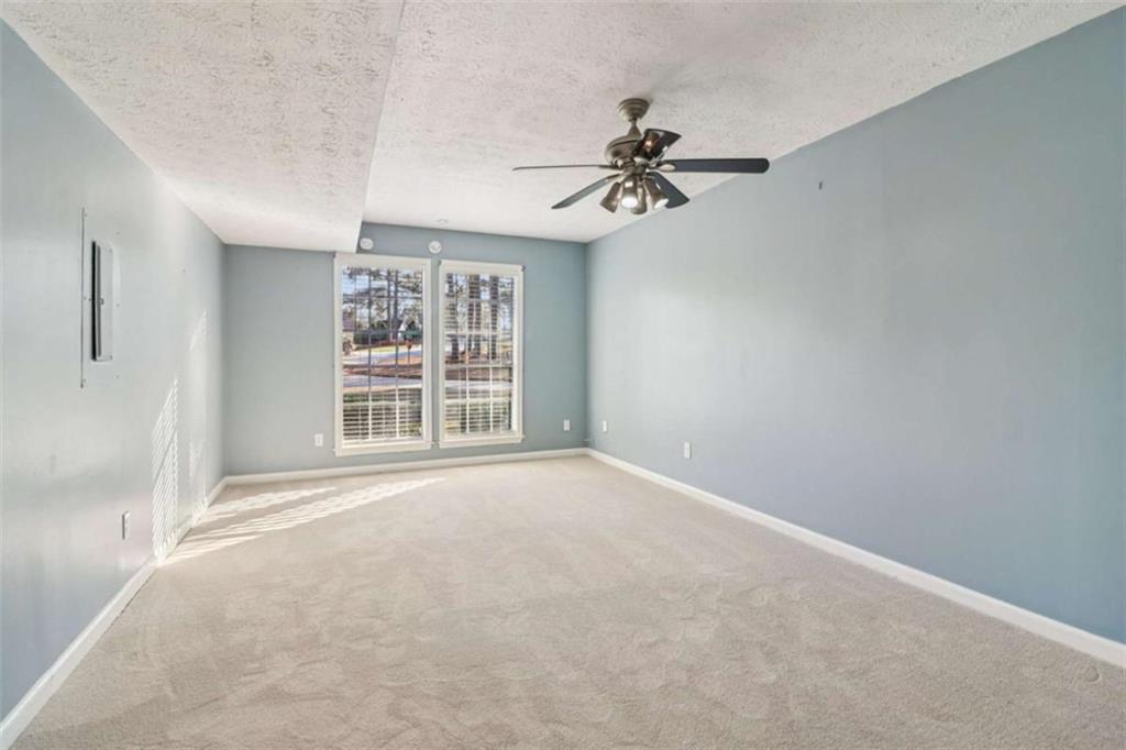 112 Rivercrest Drive