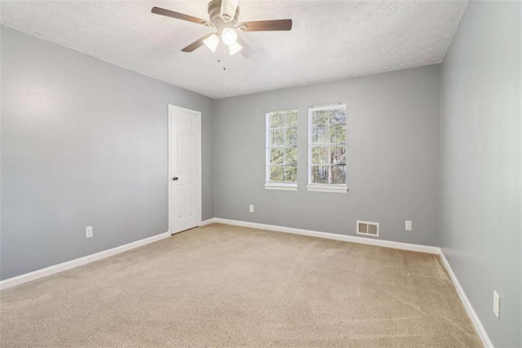 112 Rivercrest Drive