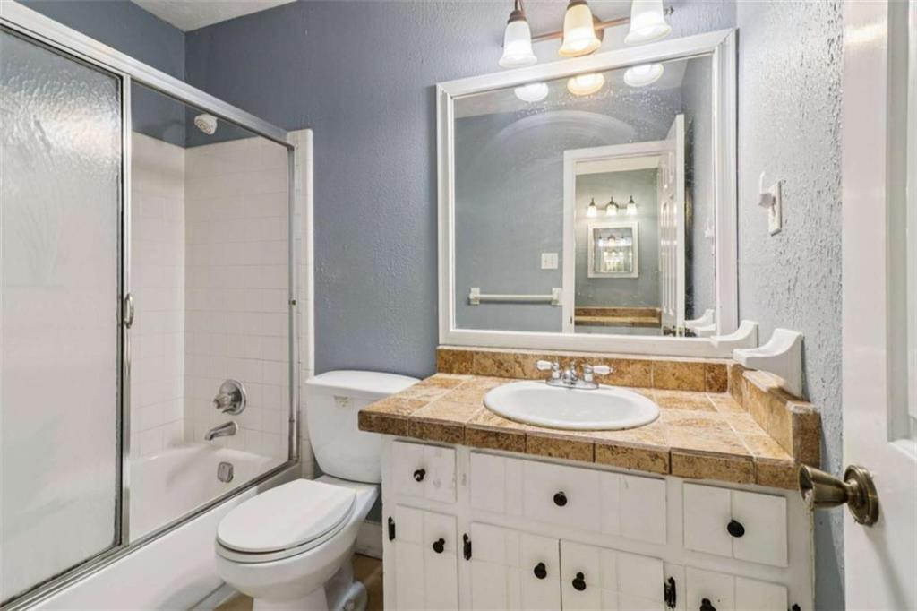 112 Rivercrest Drive