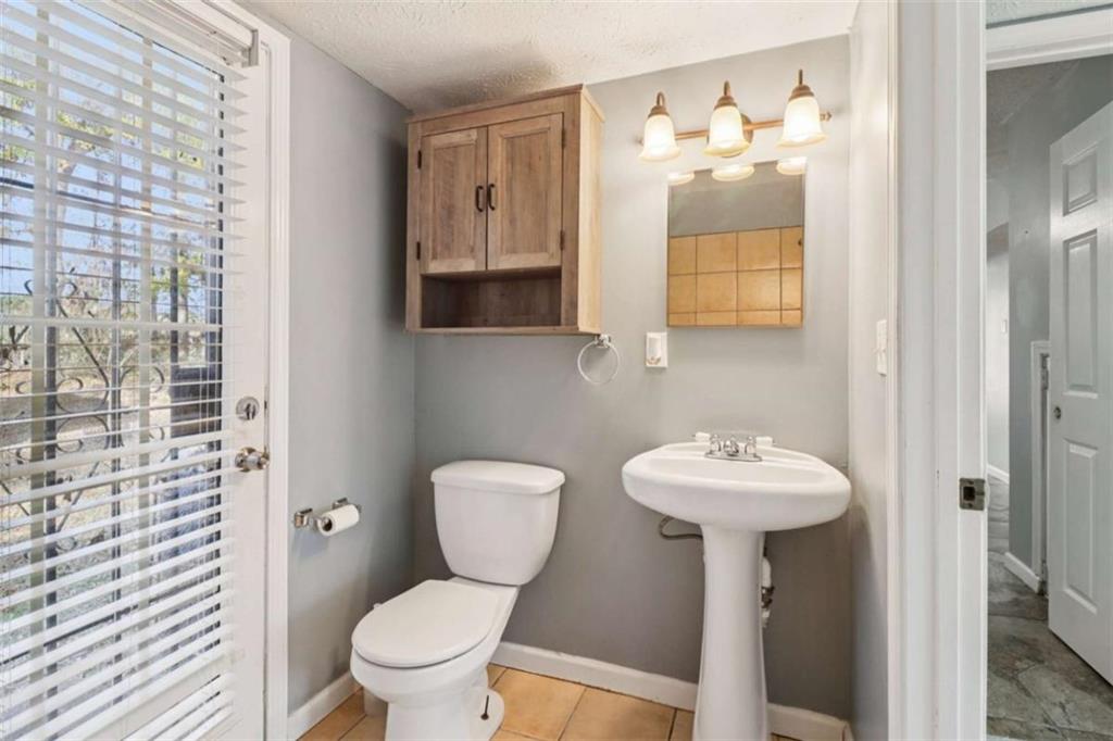 112 Rivercrest Drive