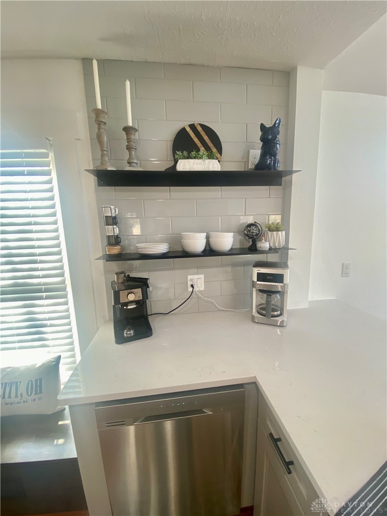 103 E Walnut Street