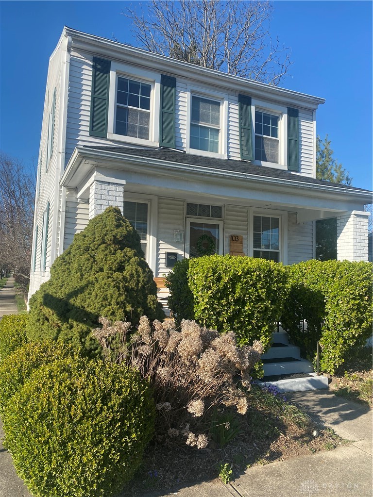 103 E Walnut Street