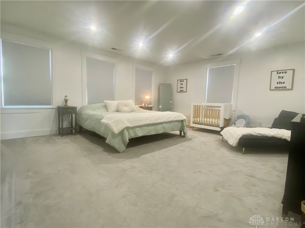 103 E Walnut Street