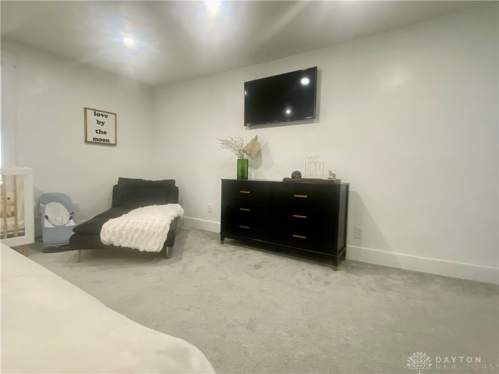 103 E Walnut Street