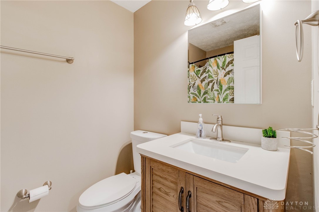 2634 S Kings Arms Circle