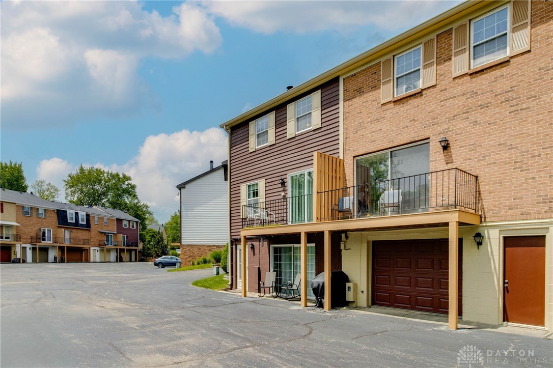 2634 S Kings Arms Circle