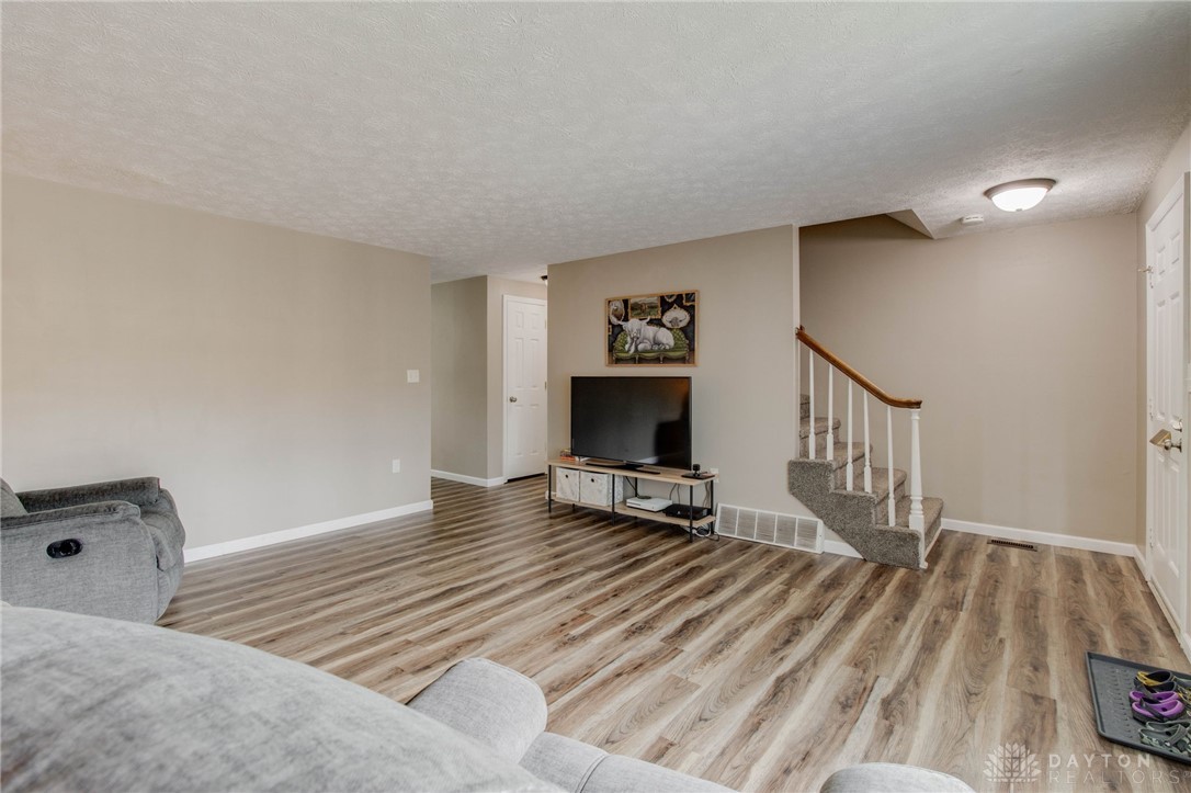 2634 S Kings Arms Circle