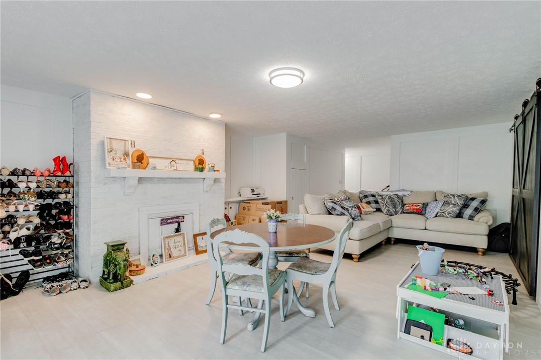 2634 S Kings Arms Circle
