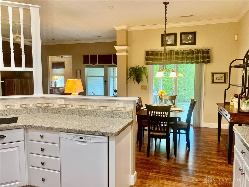 9761 Rose Petal Drive