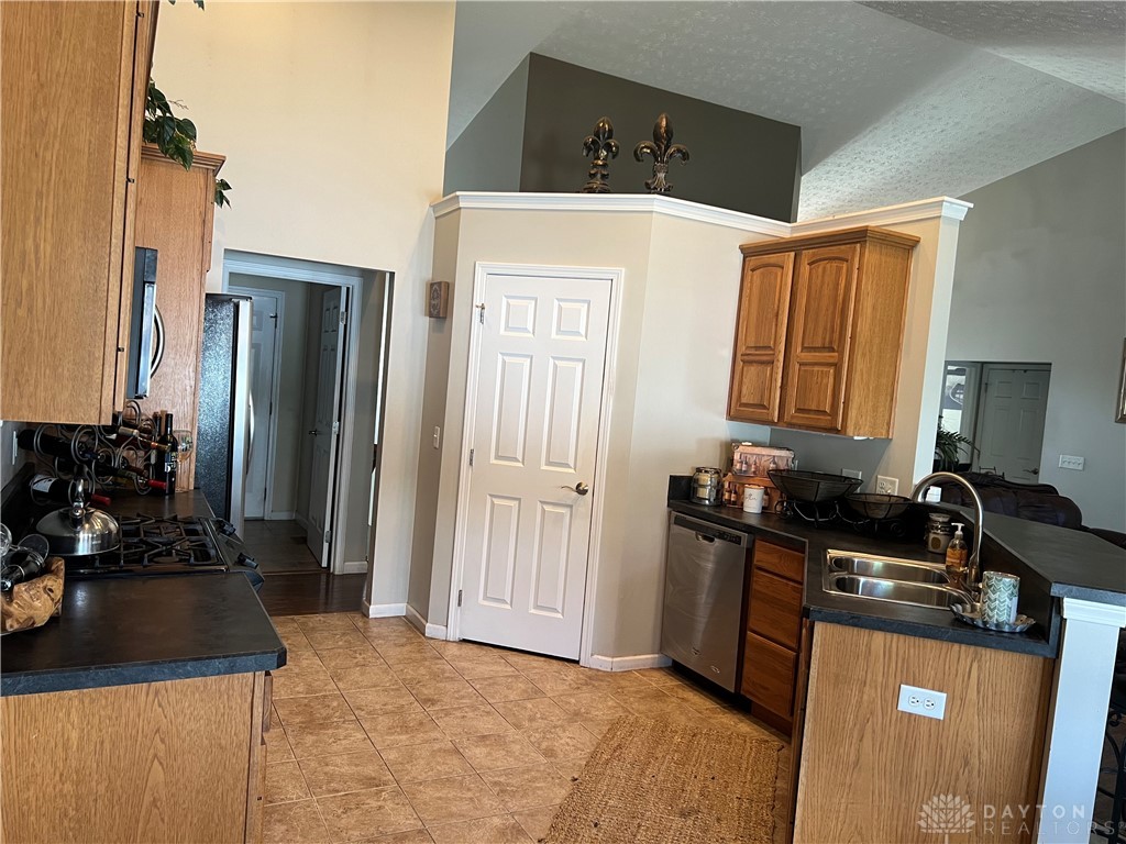5215 Sweetleaf Drive