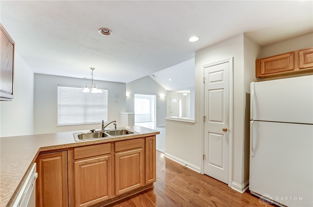 6658 Lexington Place