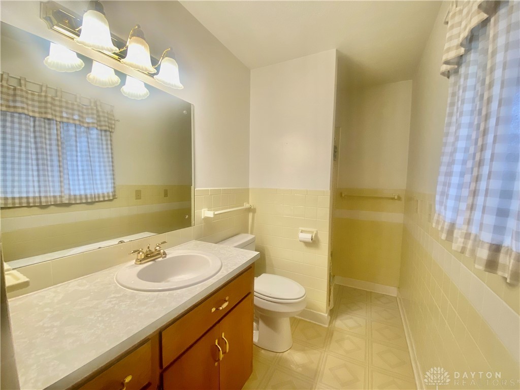 5506 Toni Court