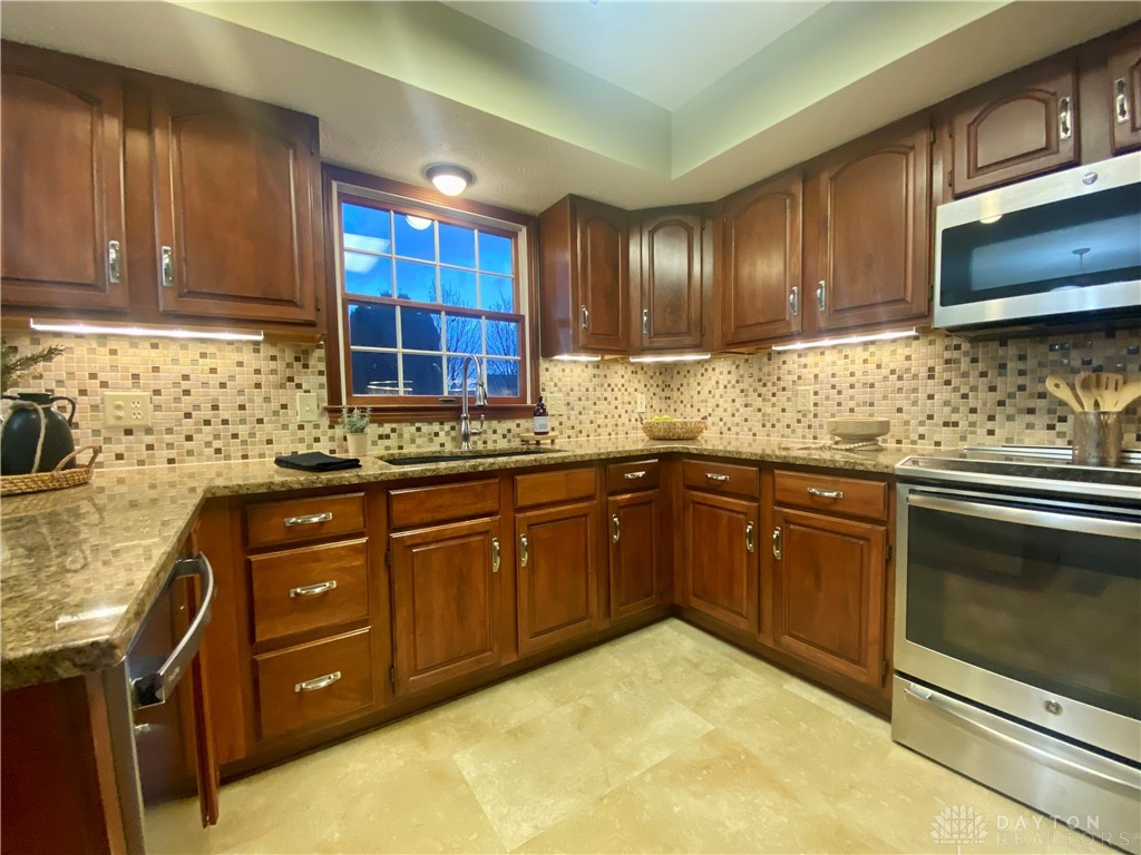 785 Hardwick Court