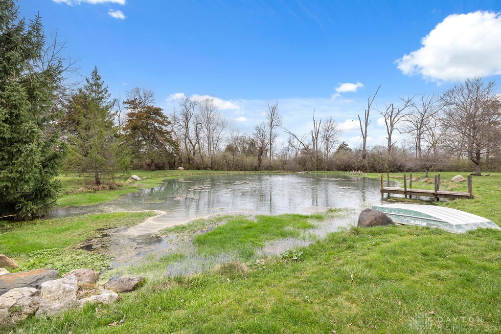 950 Old Springfield Road