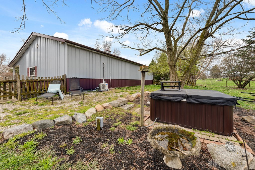 950 Old Springfield Road