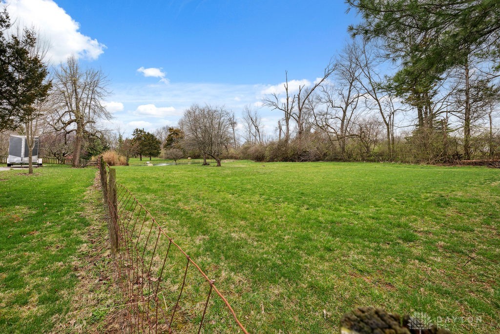 950 Old Springfield Road
