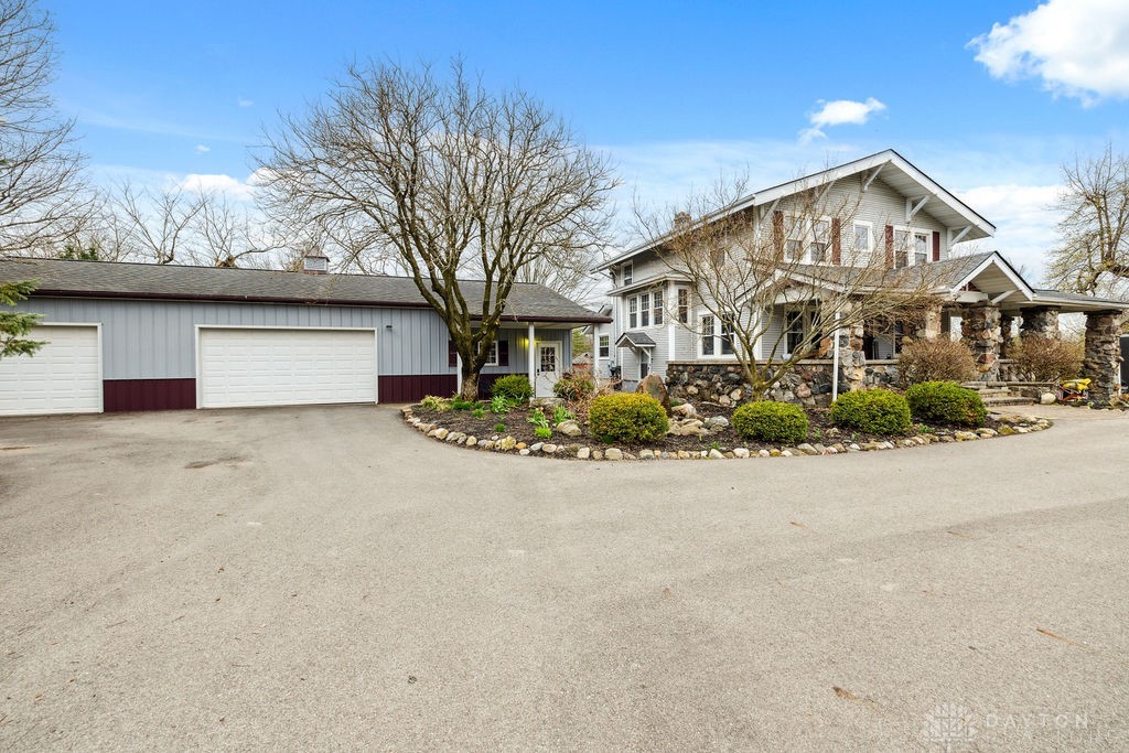 950 Old Springfield Road
