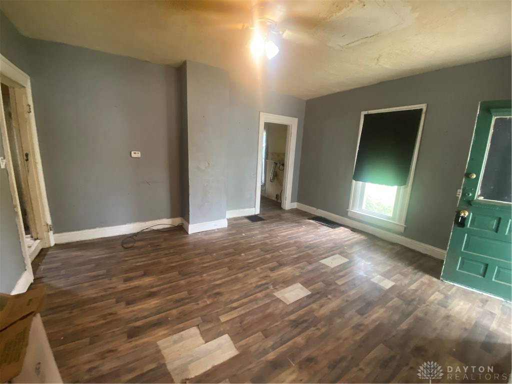 146 S Sperling Avenue