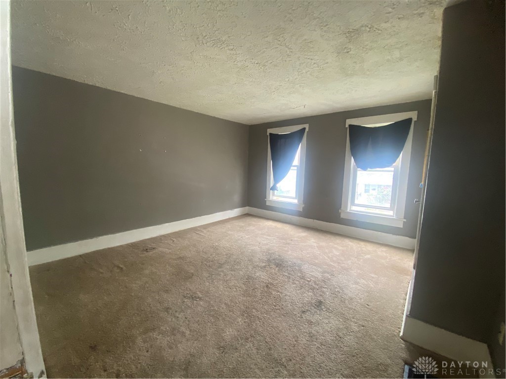 146 S Sperling Avenue