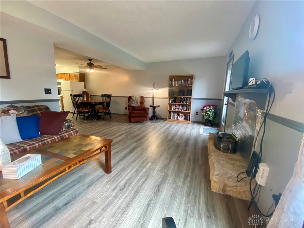 635 Kitrina Avenue B