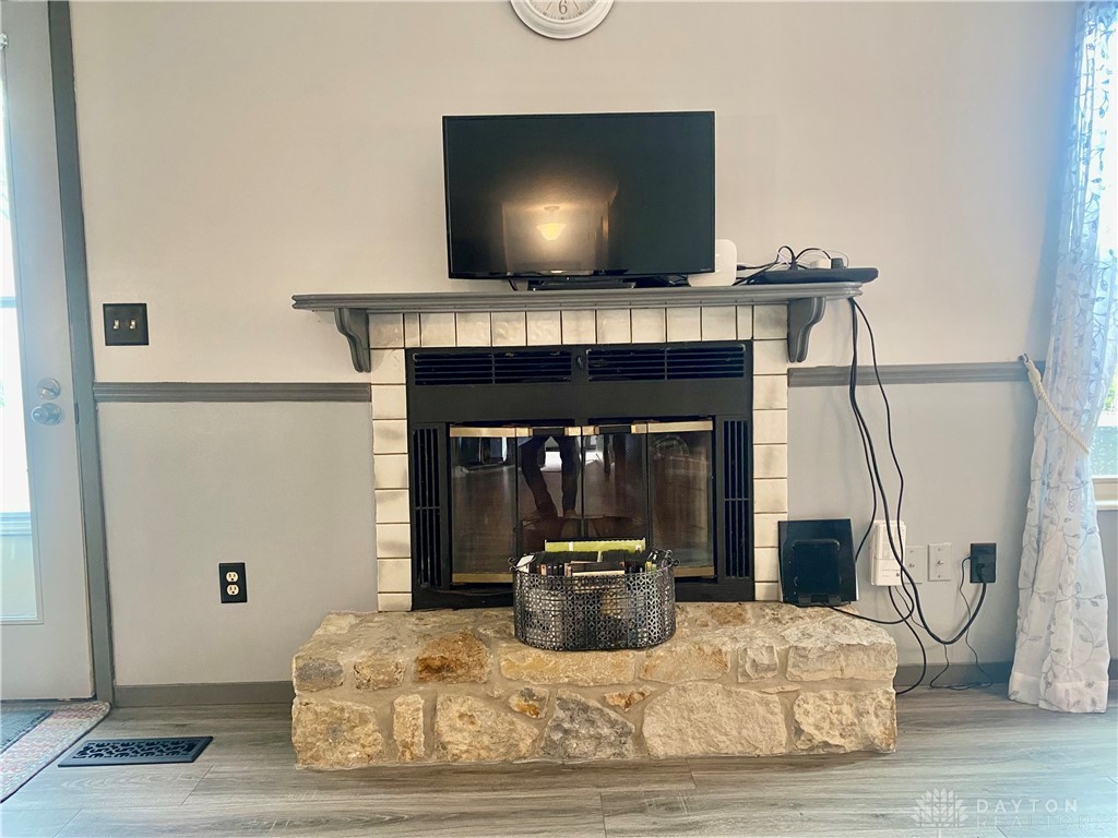 635 Kitrina Avenue B