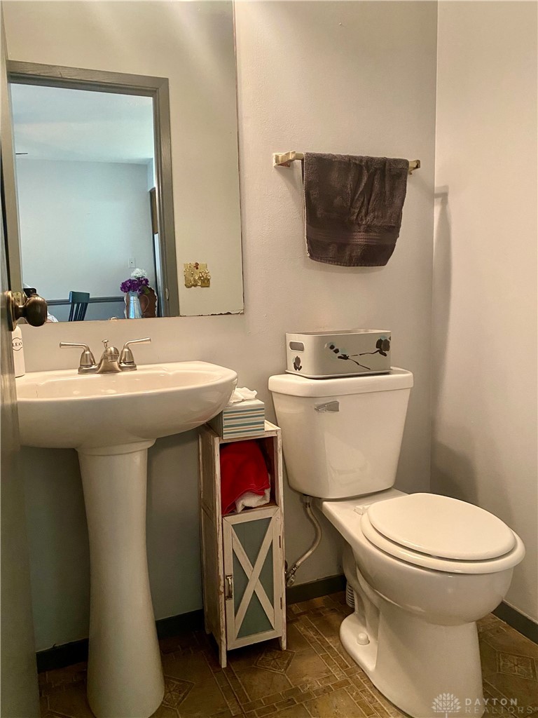 635 Kitrina Avenue B