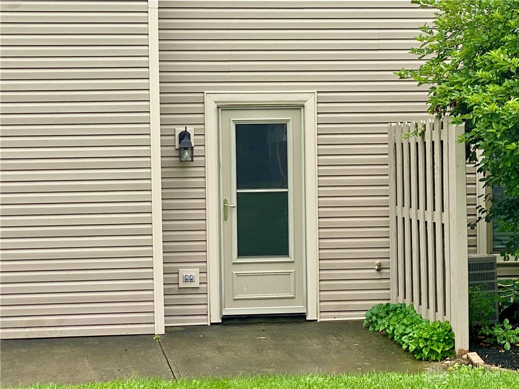 635 Kitrina Avenue B