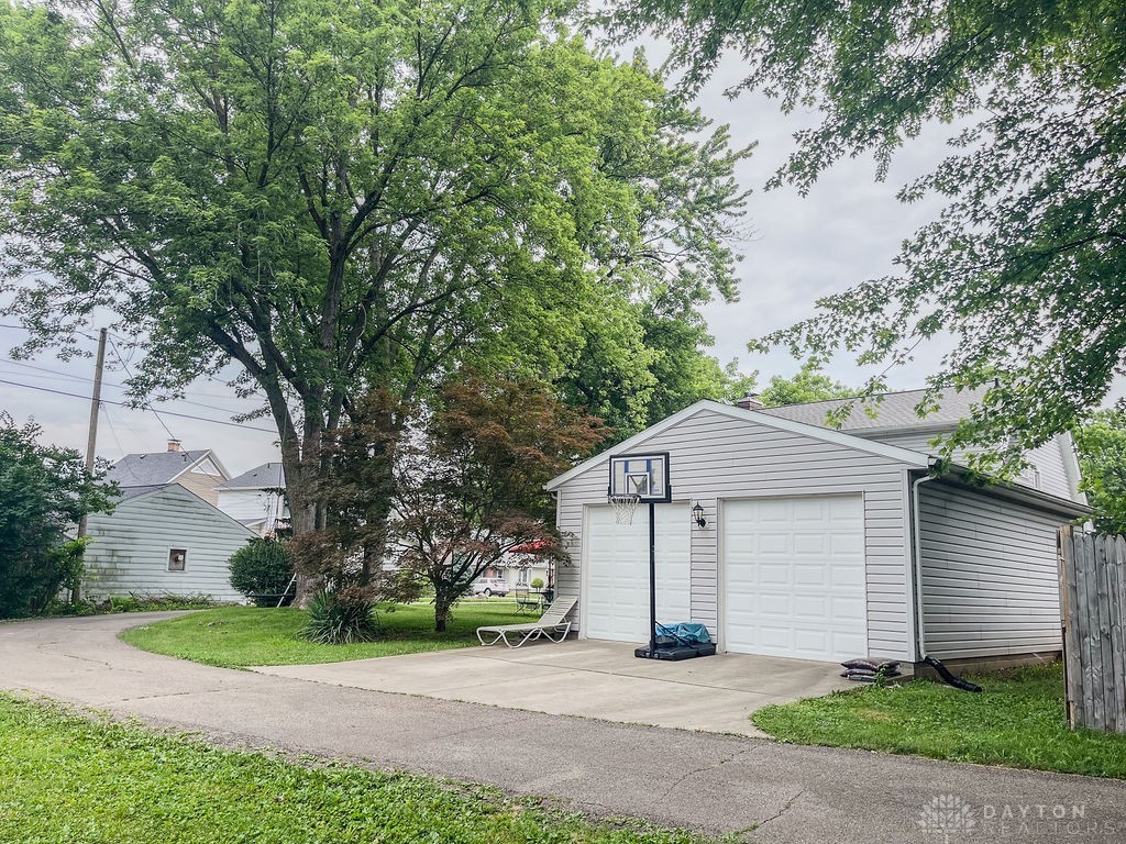 1110 E Main Street