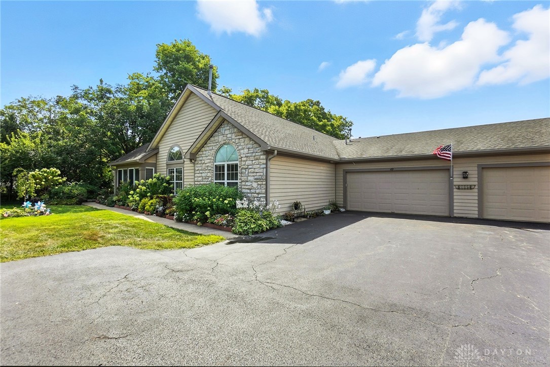 49 Villa Pointe Drive