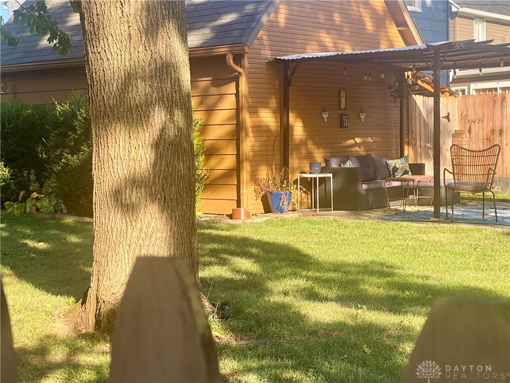 1102 E Franklin Street