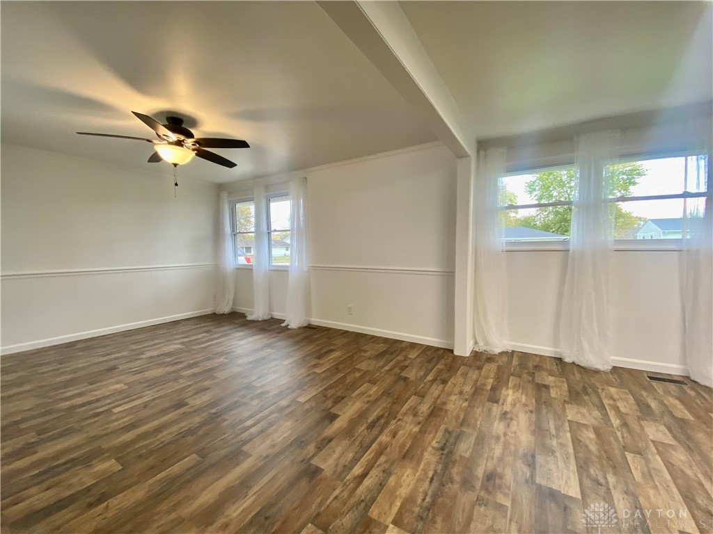 419 E Carpenter Drive