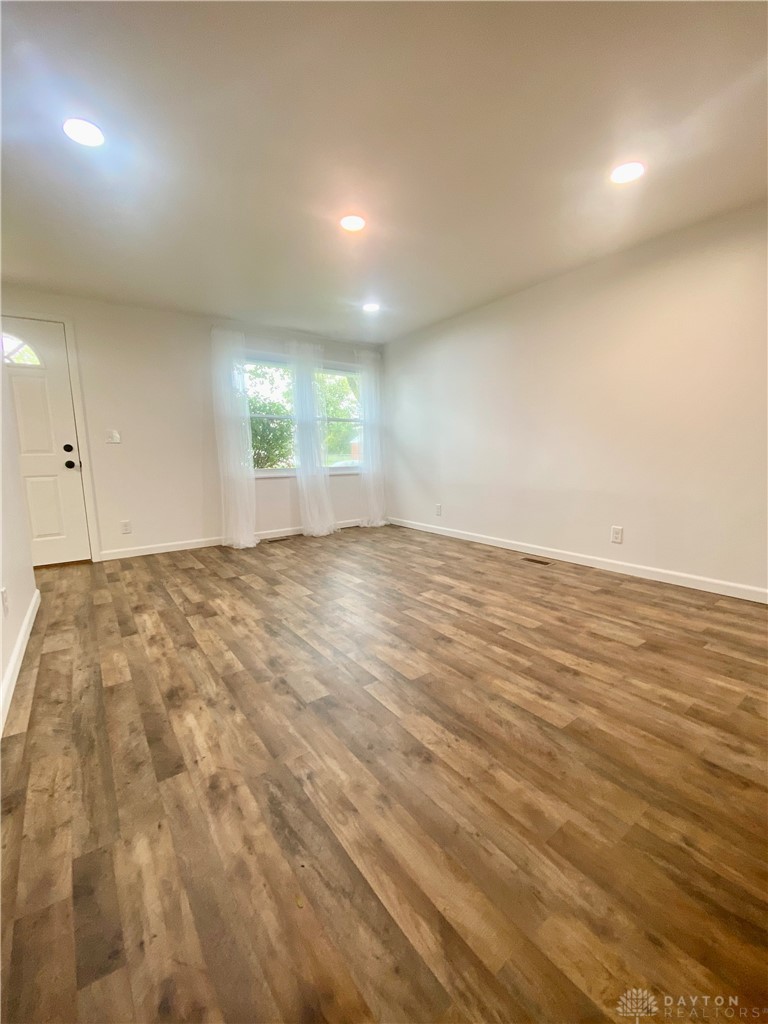 419 E Carpenter Drive