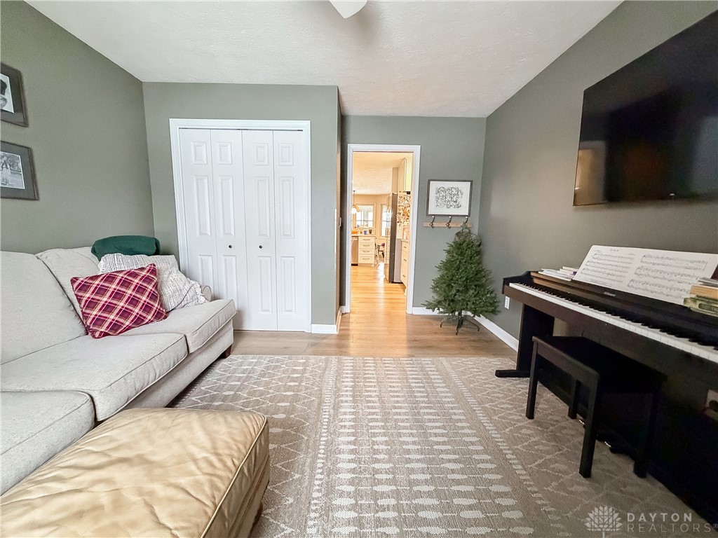 111 Denwood Trail