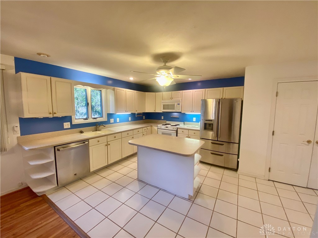 1299 Stephenson Drive