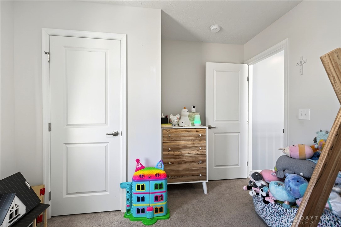 9479 Whispering Stream Court