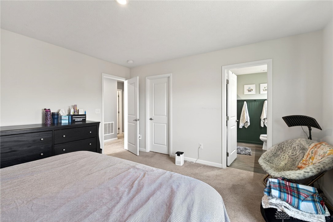 9479 Whispering Stream Court
