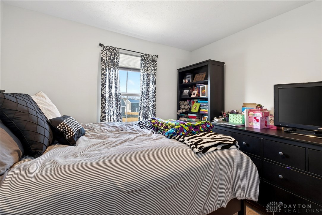 9479 Whispering Stream Court