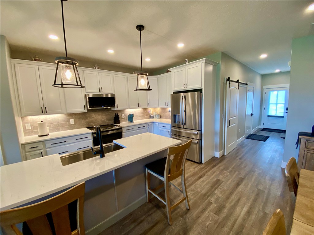 816 Brookwood Circle