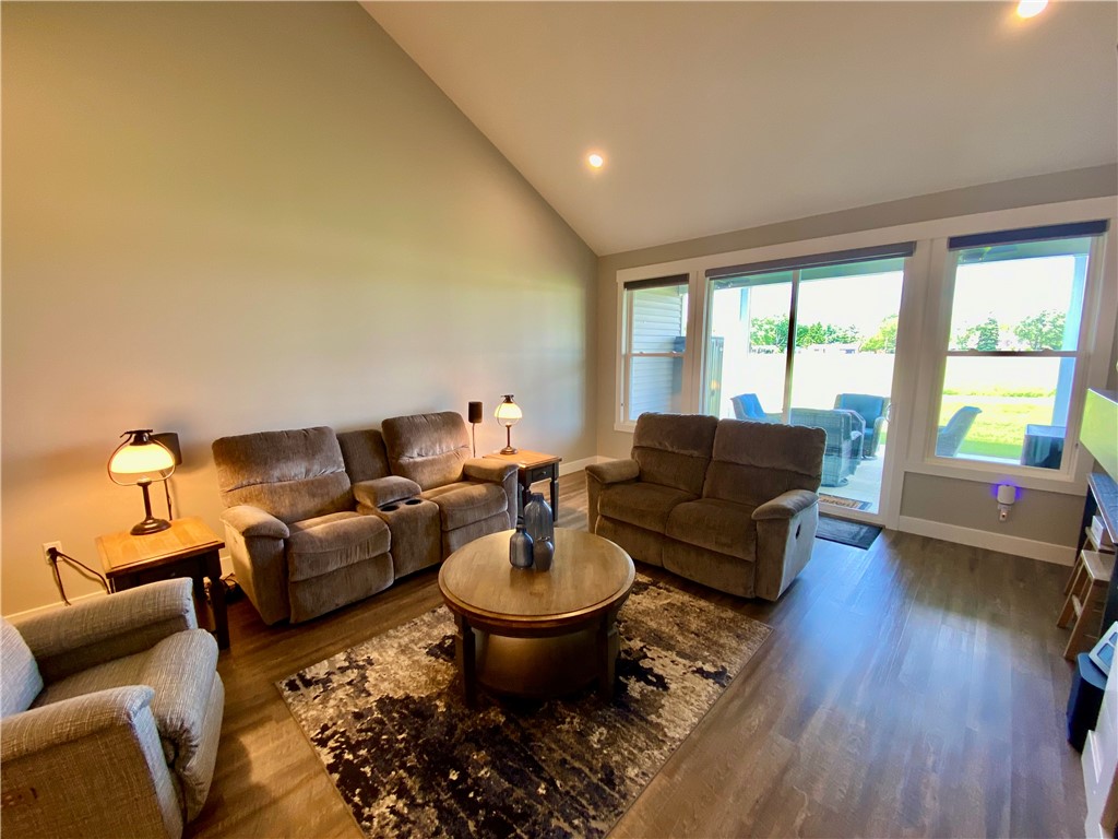 816 Brookwood Circle