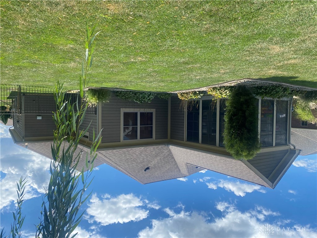1215 Daylily Way