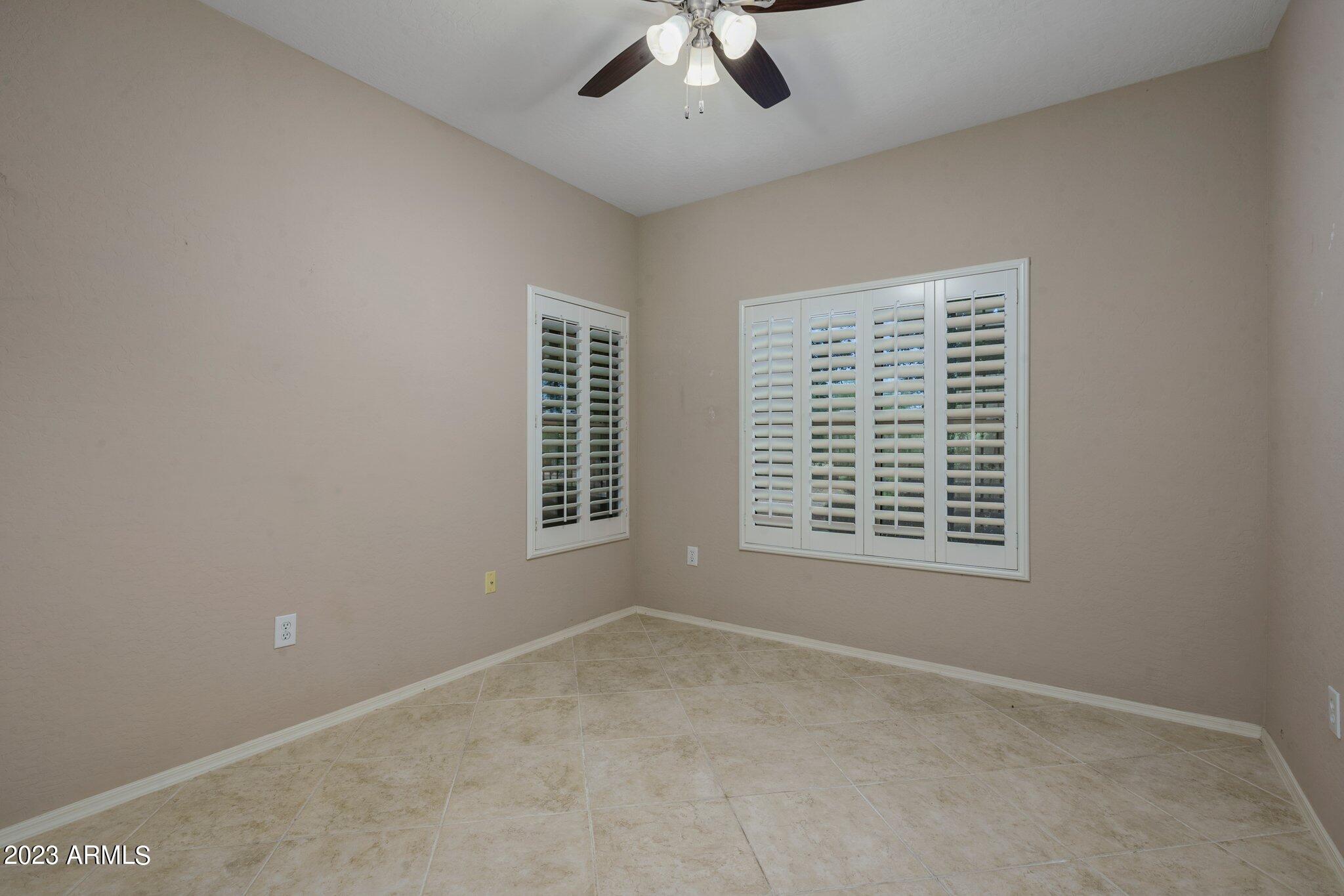 19700 N 76TH Street Unit: 1083
