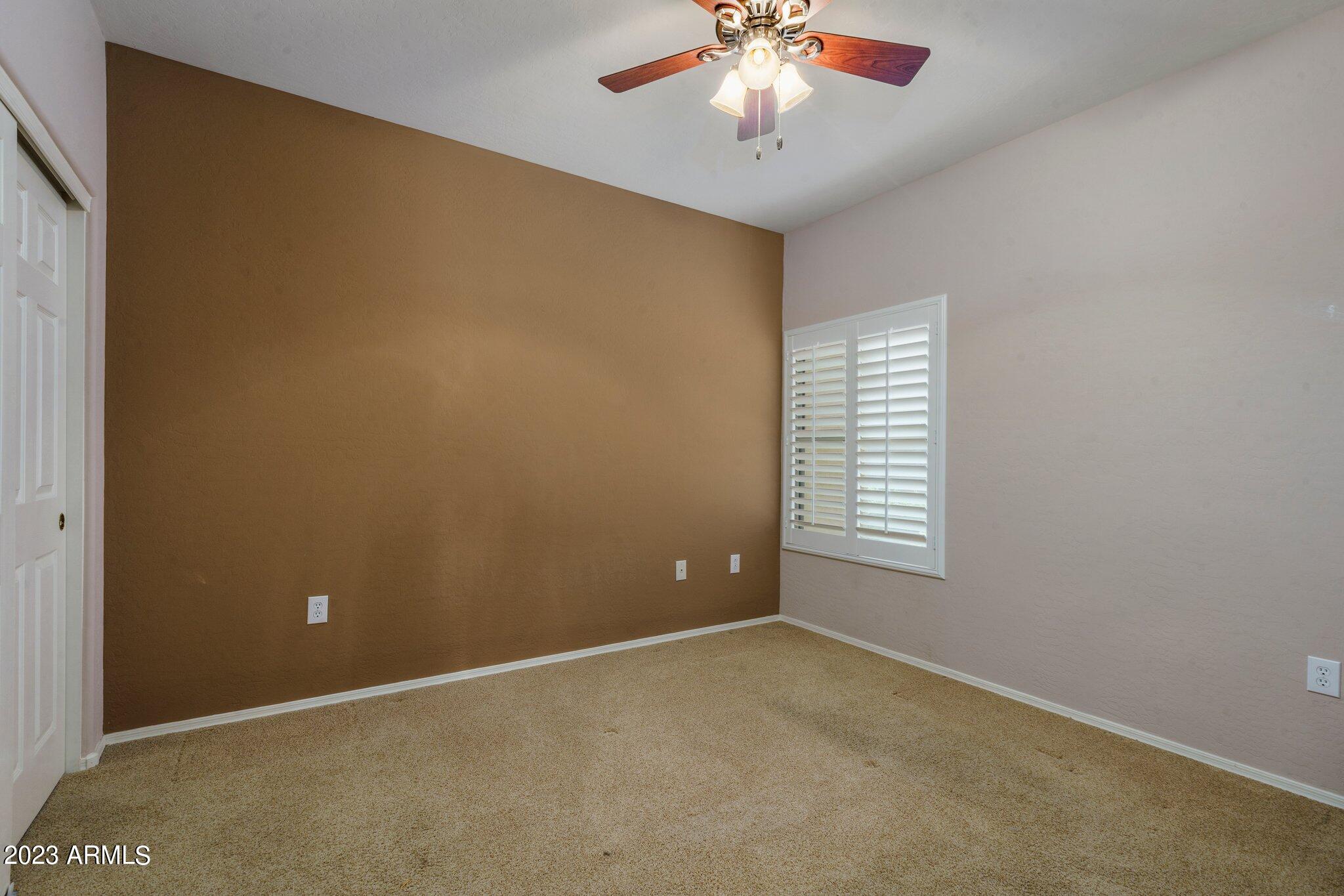 19700 N 76TH Street Unit: 1083