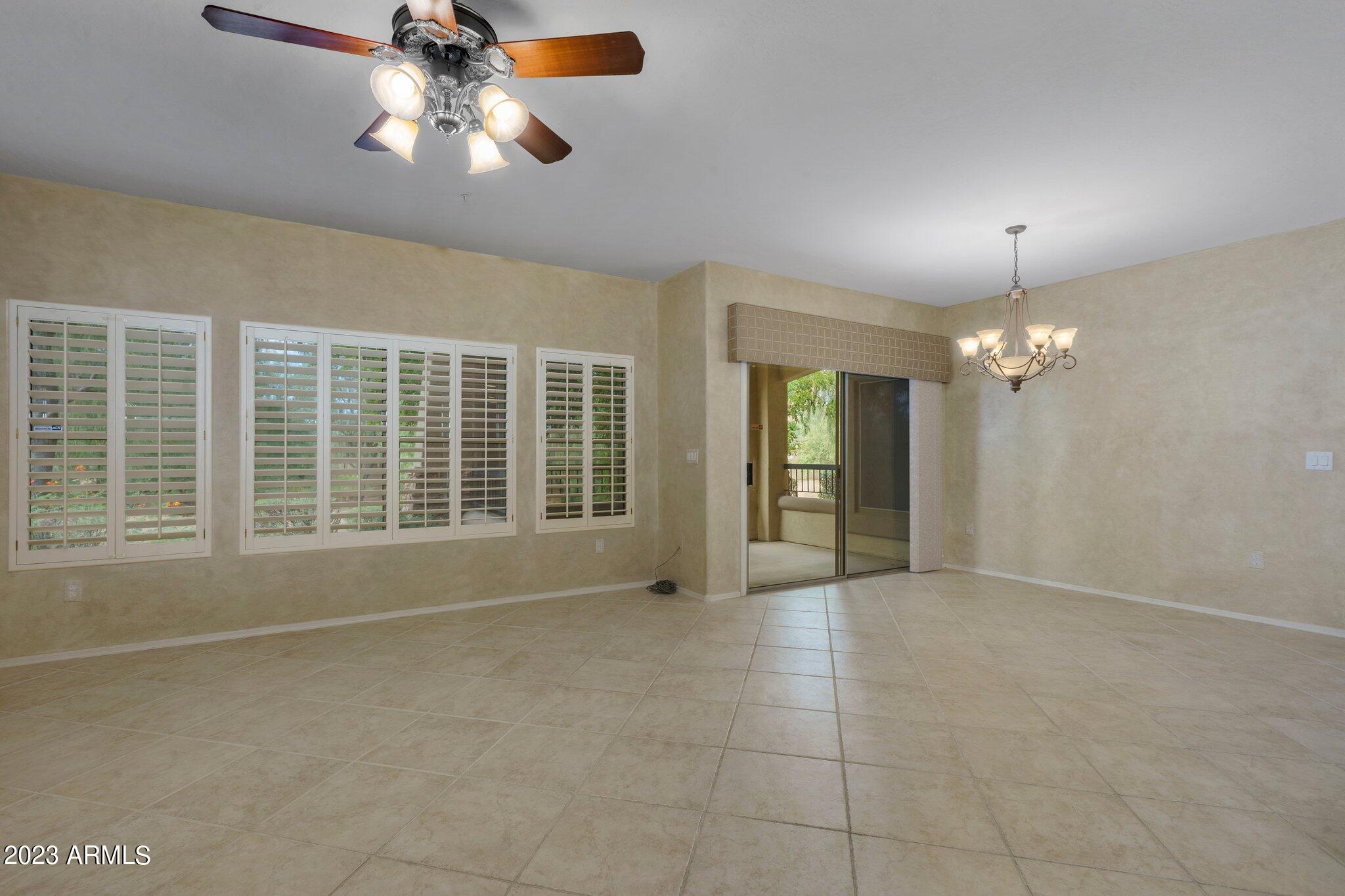 19700 N 76TH Street Unit: 1083