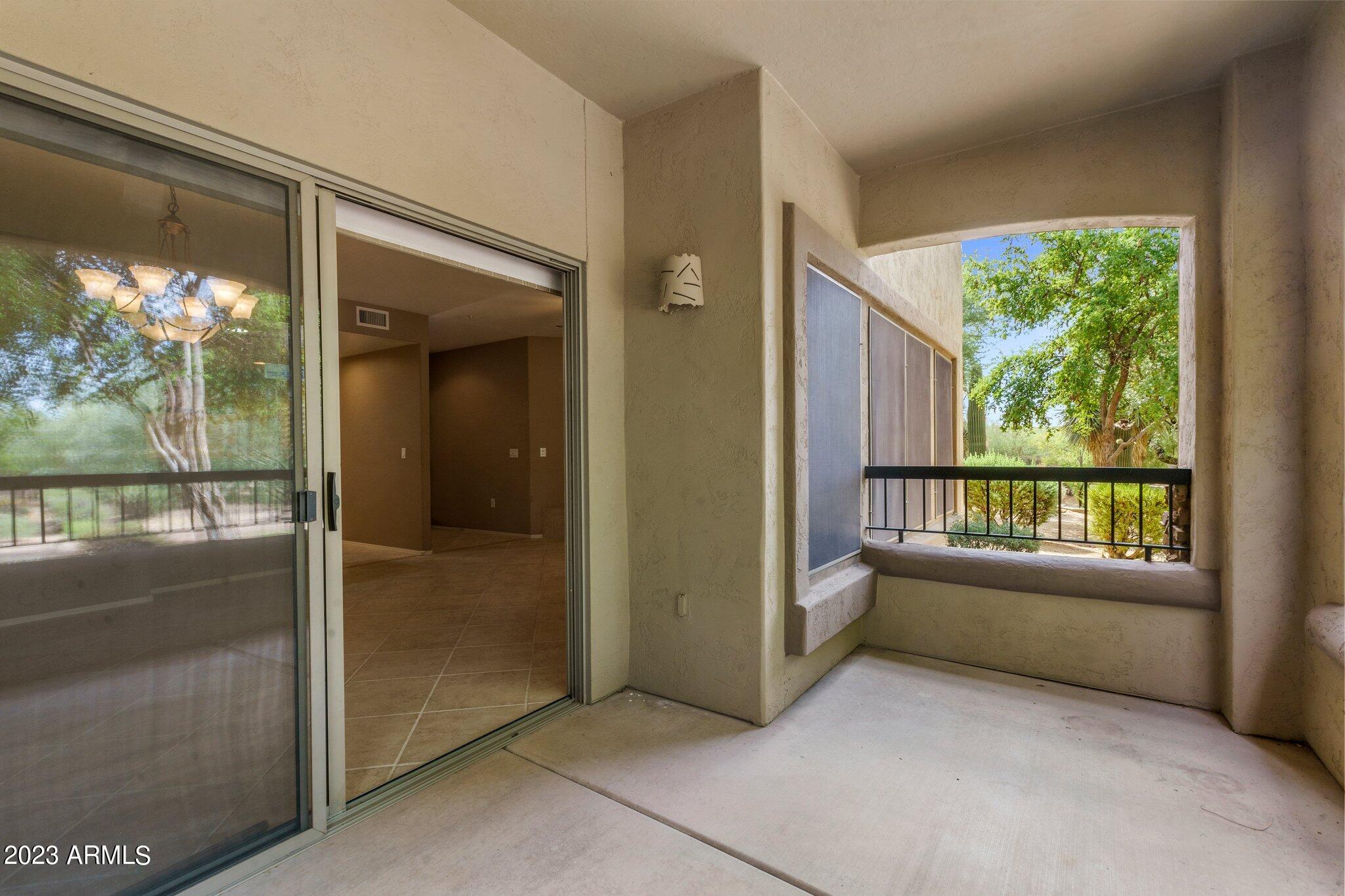 19700 N 76TH Street Unit: 1083