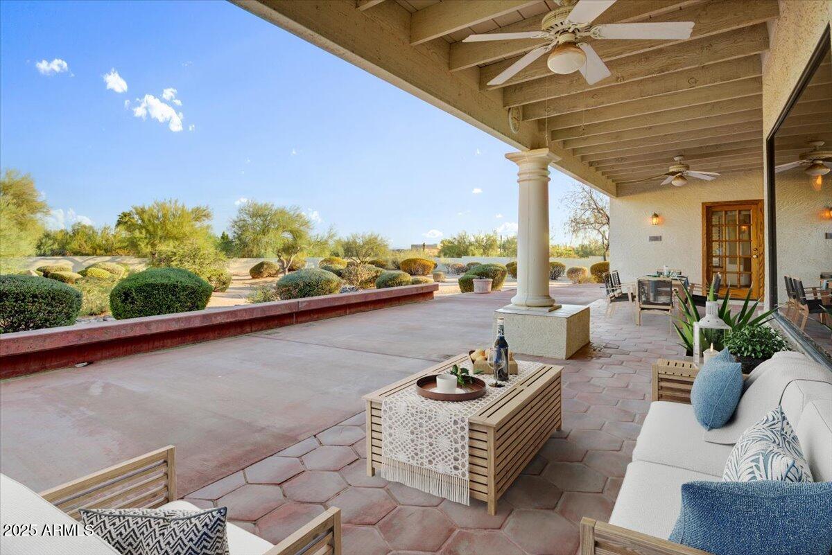 8139 E SANDS Drive