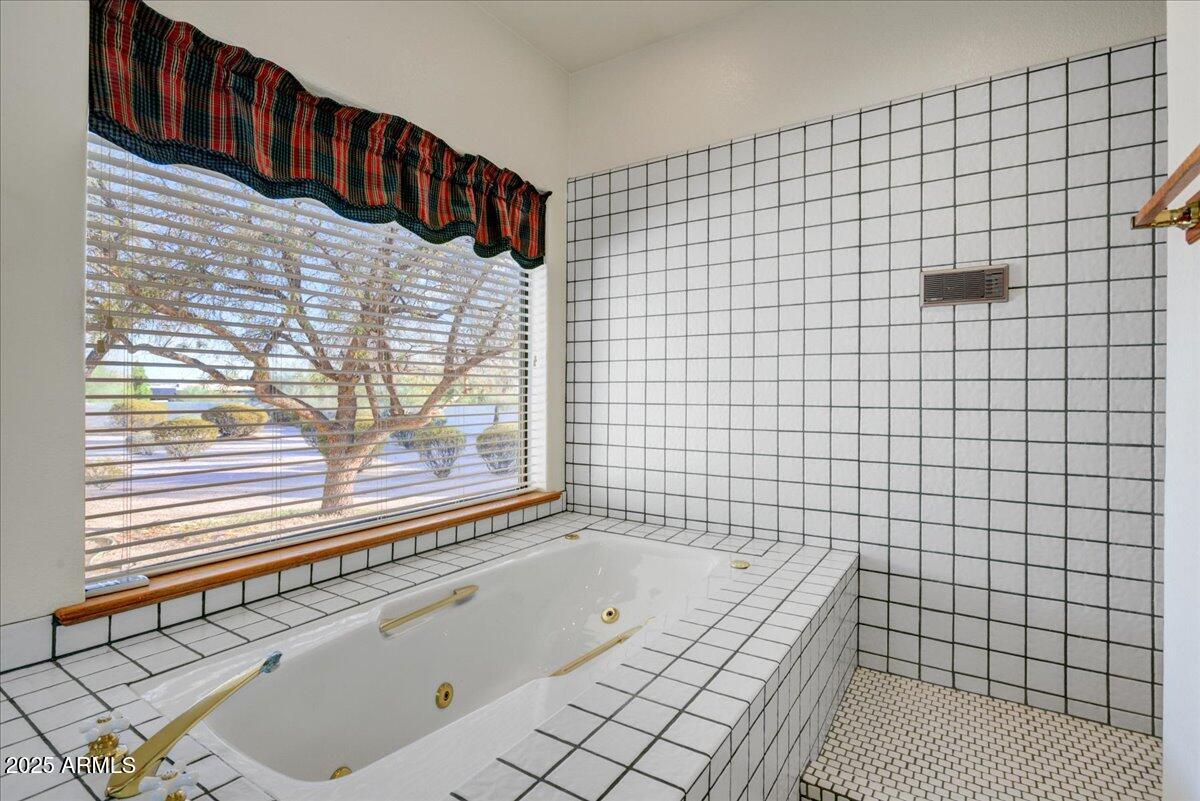 8139 E SANDS Drive