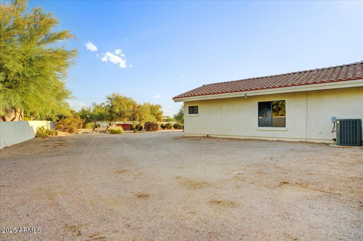 8139 E SANDS Drive