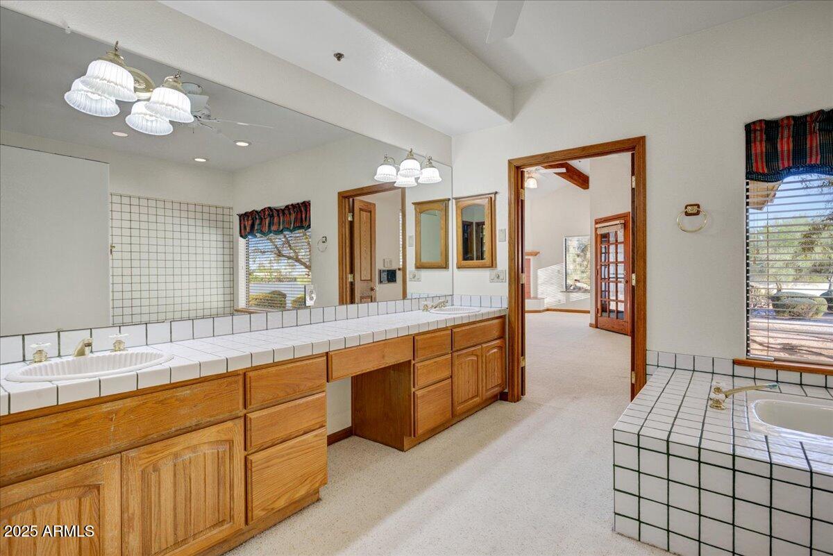 8139 E SANDS Drive